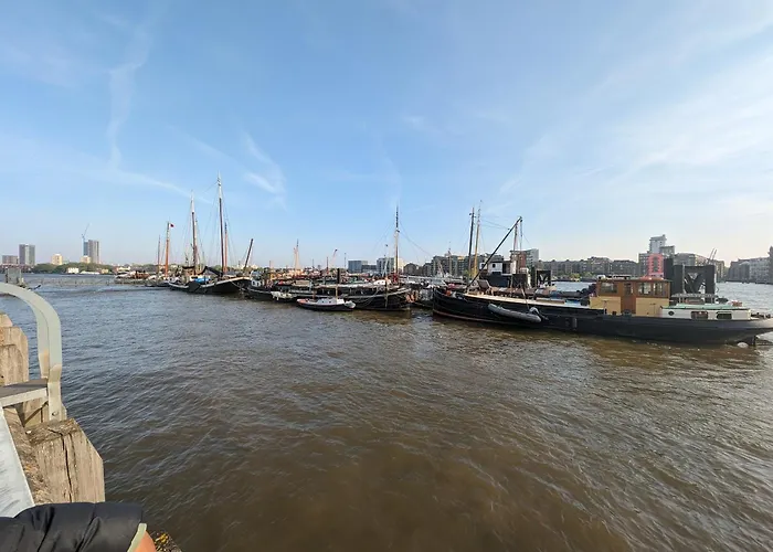 Tobacco Docks & St Katherine\'S Rooms